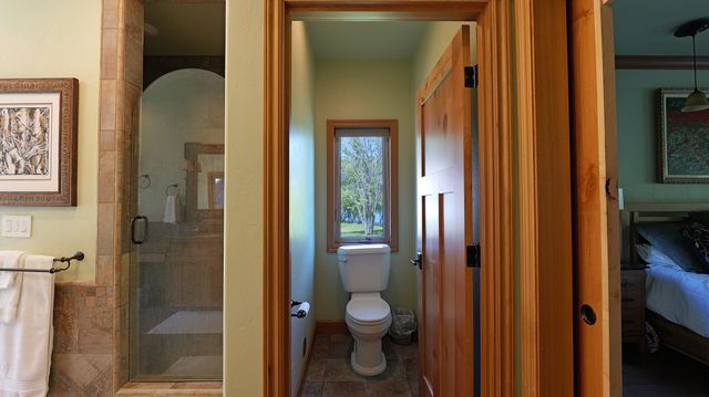 343 Rene Drive, Shady Cove, OR 97539