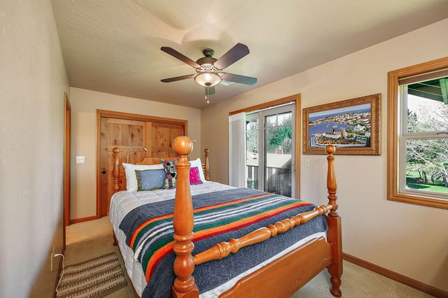 343 Rene Drive, Shady Cove, OR 97539