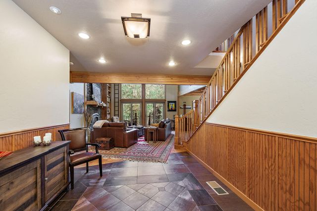 343 Rene Drive, Shady Cove, OR 97539