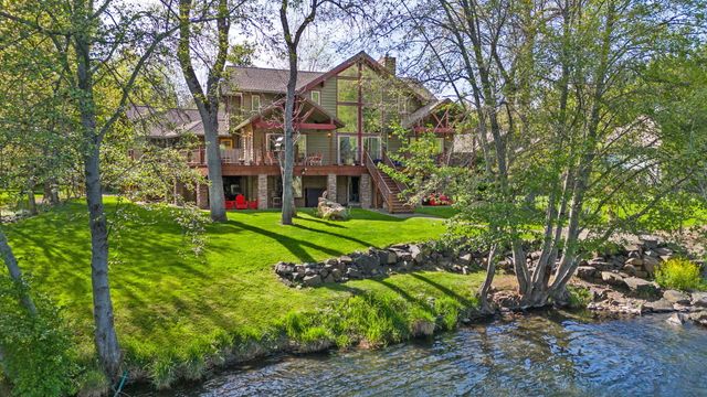 343 Rene Drive, Shady Cove, OR 97539