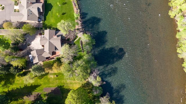 343 Rene Drive, Shady Cove, OR 97539