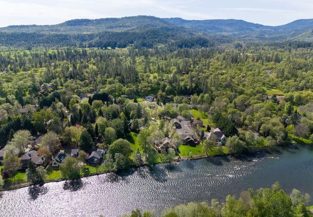 343 Rene Drive, Shady Cove, OR 97539