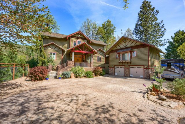 343 Rene Drive, Shady Cove, OR 97539