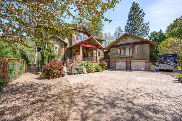 343 Rene Drive, Shady Cove, OR 97539