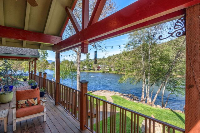 343 Rene Drive, Shady Cove, OR 97539