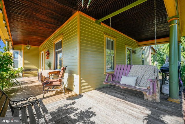 45 E BROAD WAY E, Lovettsville, VA 20180