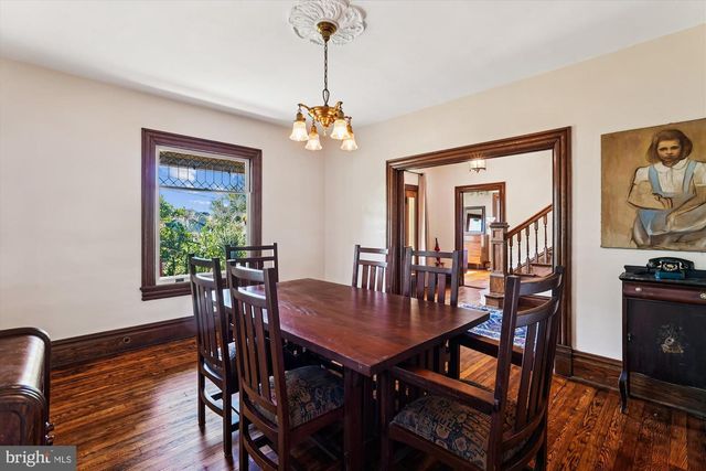 45 E BROAD WAY E, Lovettsville, VA 20180