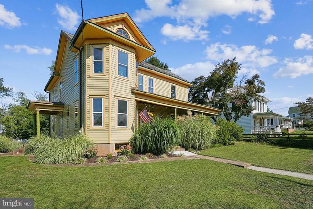 45 E BROAD WAY E, Lovettsville, VA 20180