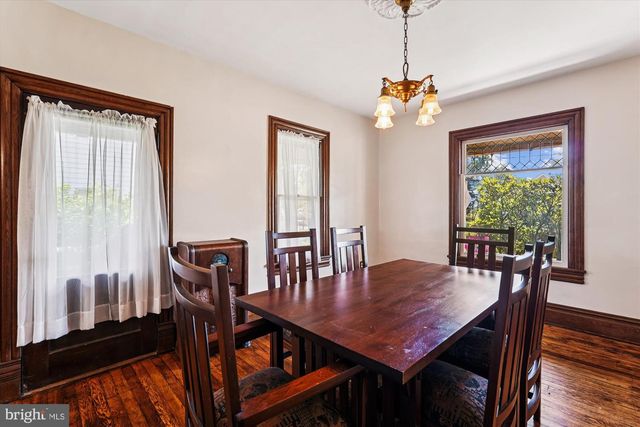 45 E BROAD WAY E, Lovettsville, VA 20180