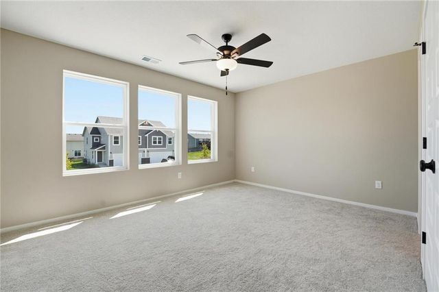 1430 S 4th Street E, Louisburg, KS 66053