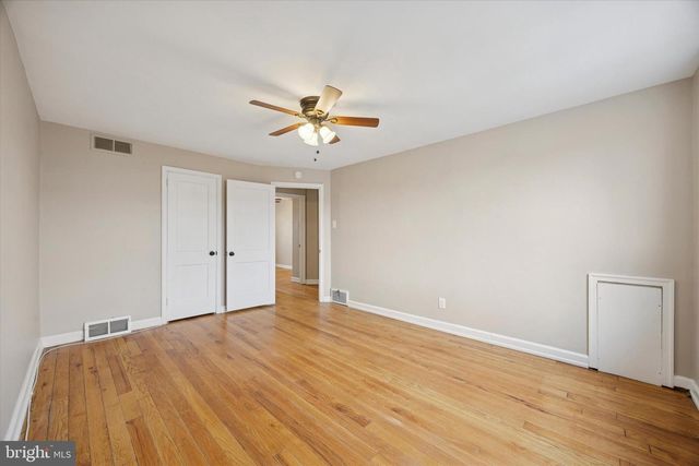 239 S BAYBERRY LN, Upper Darby, PA 19082