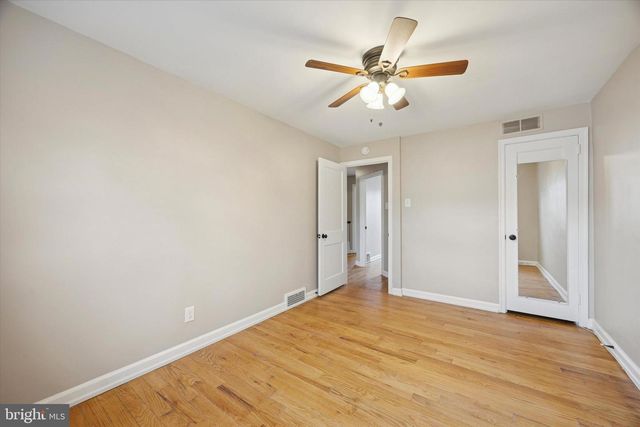 239 S BAYBERRY LN, Upper Darby, PA 19082