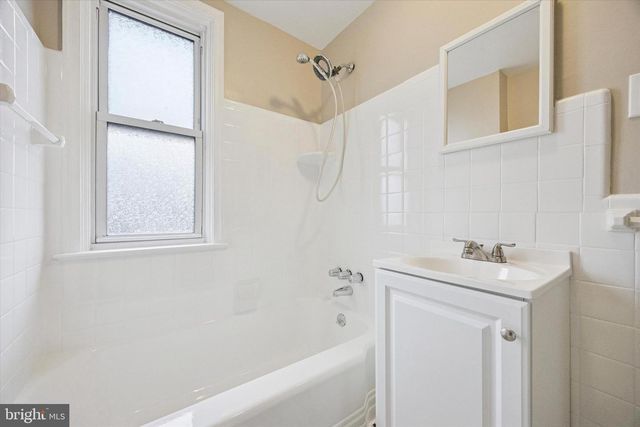 239 S BAYBERRY LN, Upper Darby, PA 19082