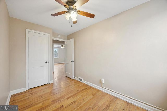 239 S BAYBERRY LN, Upper Darby, PA 19082