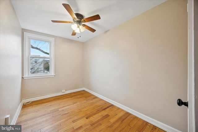 239 S BAYBERRY LN, Upper Darby, PA 19082