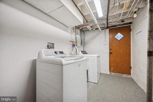 239 S BAYBERRY LN, Upper Darby, PA 19082