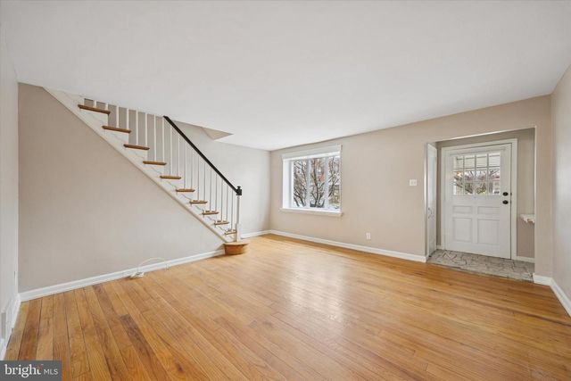 239 S BAYBERRY LN, Upper Darby, PA 19082