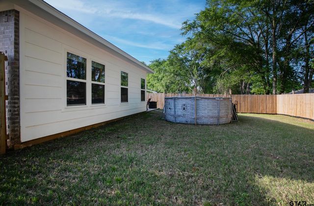 1104 Mayme Ct, Whitehouse, TX 75791