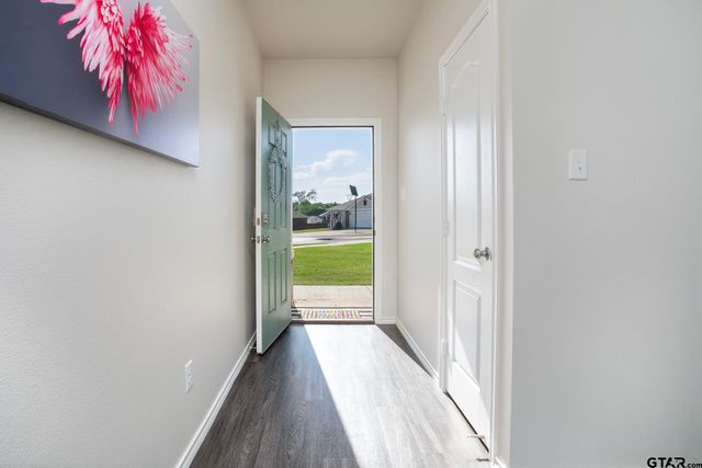 1104 Mayme Ct, Whitehouse, TX 75791
