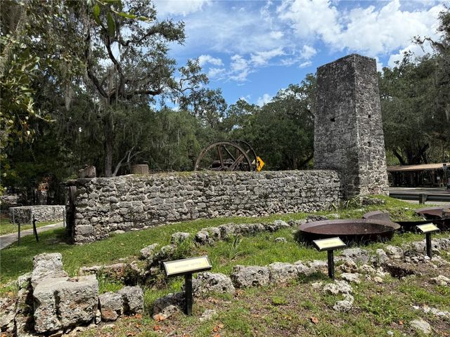 326 W HOMEWAY LOOP, Citrus Springs, FL 34434