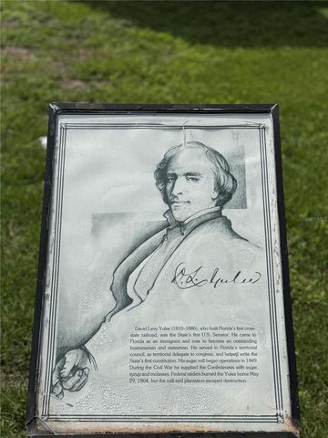 326 W HOMEWAY LOOP, Citrus Springs, FL 34434