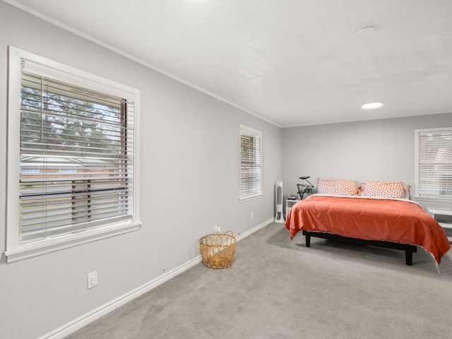 1400 Nona St, Leesville, LA 71446