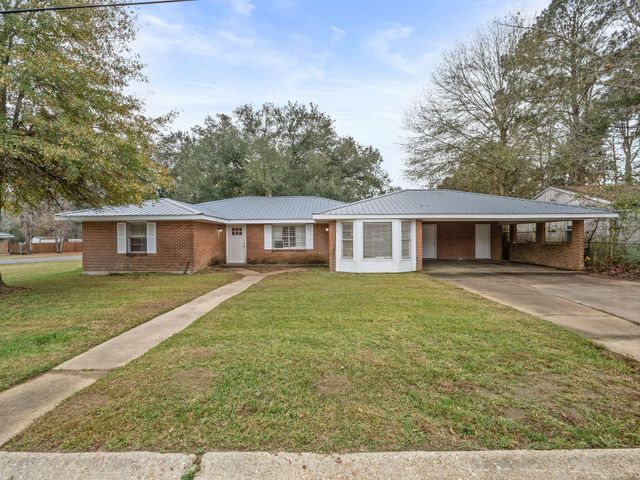 1400 Nona St, Leesville, LA 71446