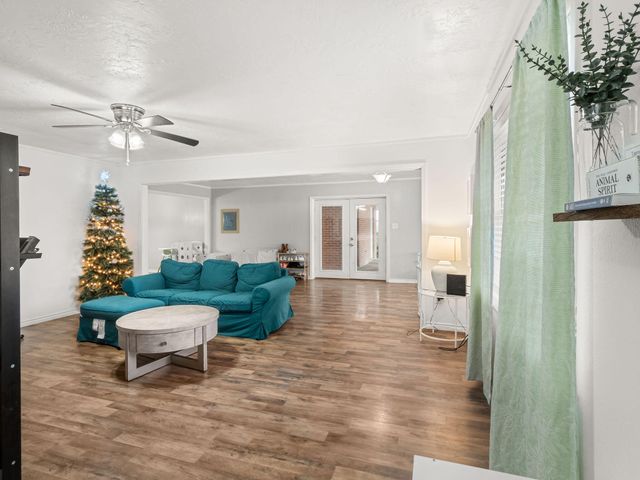 1400 Nona St, Leesville, LA 71446