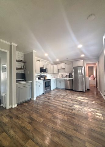 1400 Nona St, Leesville, LA 71446