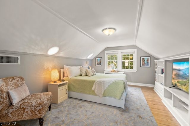 50 Colonial Way, Millburn Twp., NJ 07078