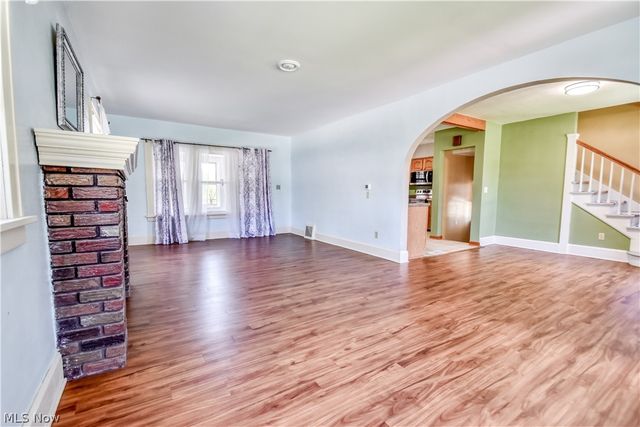 909 Lincoln Drive, Conneaut, OH 44030