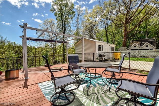 909 Lincoln Drive, Conneaut, OH 44030
