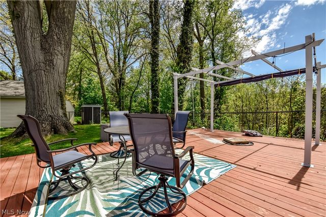909 Lincoln Drive, Conneaut, OH 44030