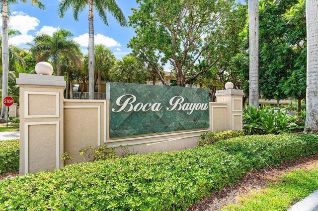 17 ROYAL PALM Way 105, Boca Raton, FL 33432