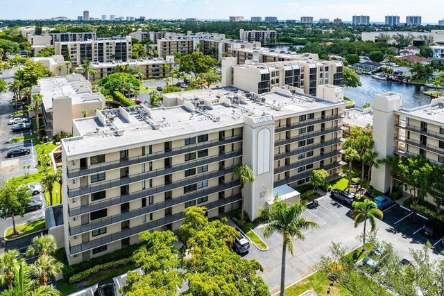 17 ROYAL PALM Way 105, Boca Raton, FL 33432