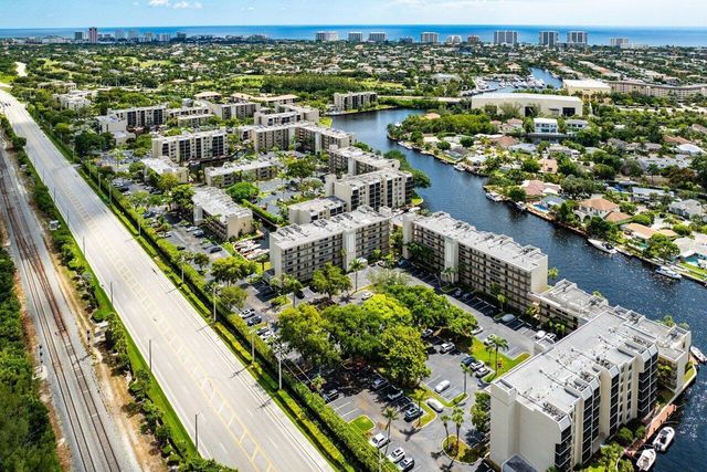 17 ROYAL PALM Way 105, Boca Raton, FL 33432