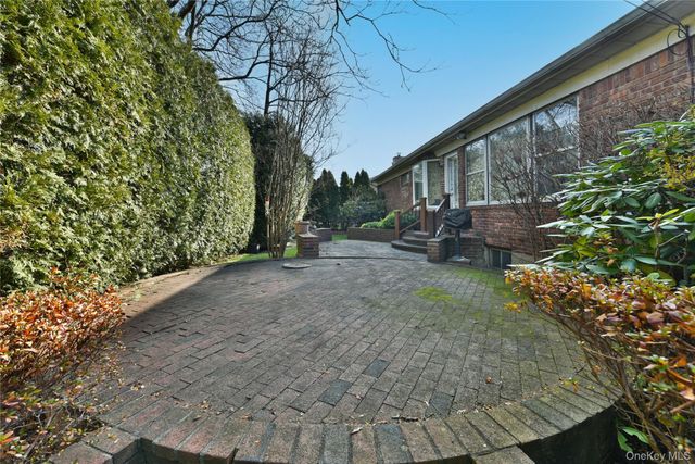 217-49 Stewart Road, Oakland Gardens, NY 11364