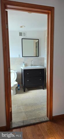 1324 S CARLISLE ST, Philadelphia, PA 19146