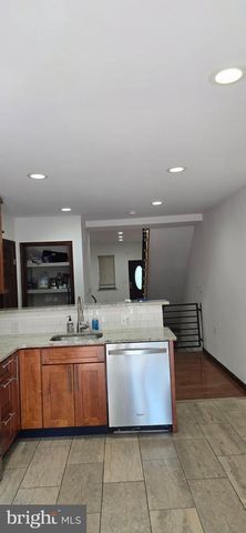 1324 S CARLISLE ST, Philadelphia, PA 19146
