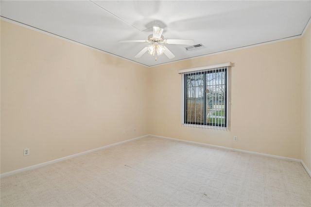 100 Thompson Drive SE 120, Cedar Rapids, IA 52403