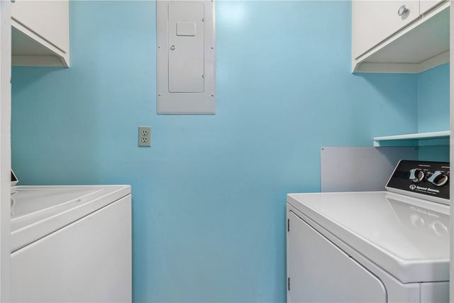 100 Thompson Drive SE 120, Cedar Rapids, IA 52403