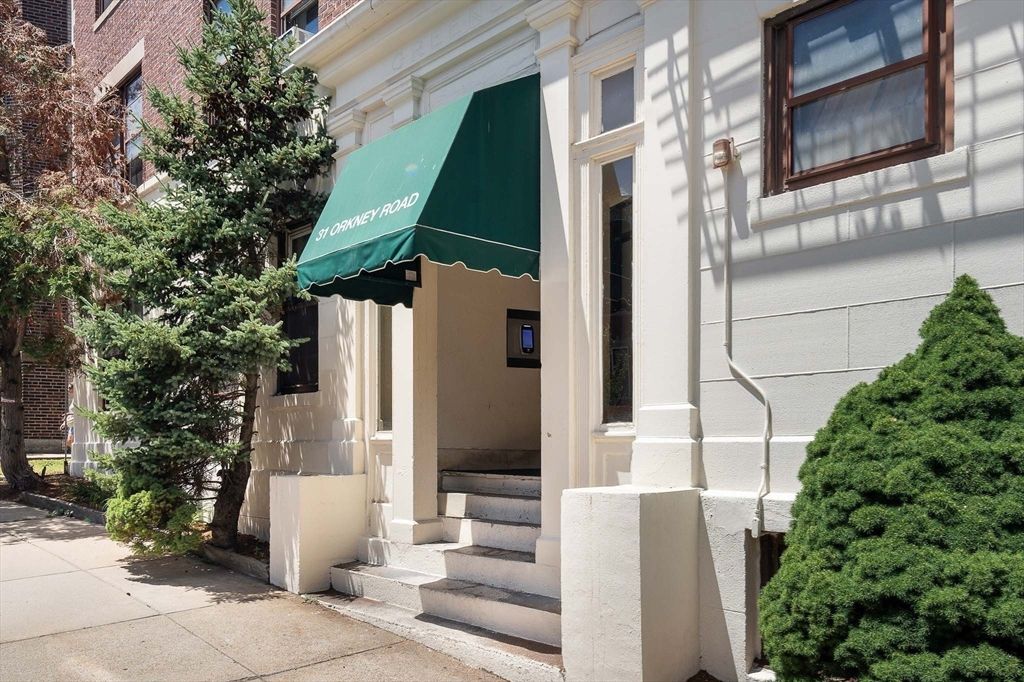 31 Orkney Road 23, Boston, MA 02135