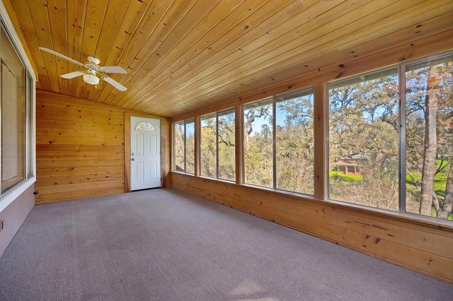 13765 Wright Rd, Auburn, CA 95602