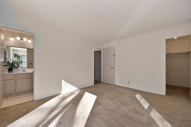 13765 Wright Rd, Auburn, CA 95602