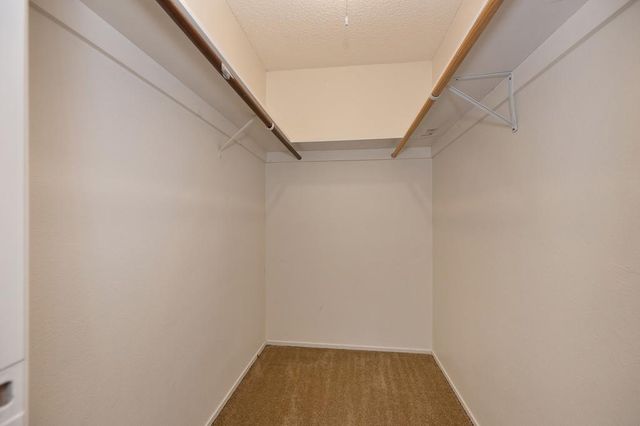 13765 Wright Rd, Auburn, CA 95602