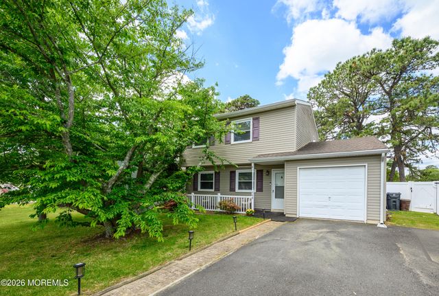 548 Michigan Avenue, Brick, NJ 08724