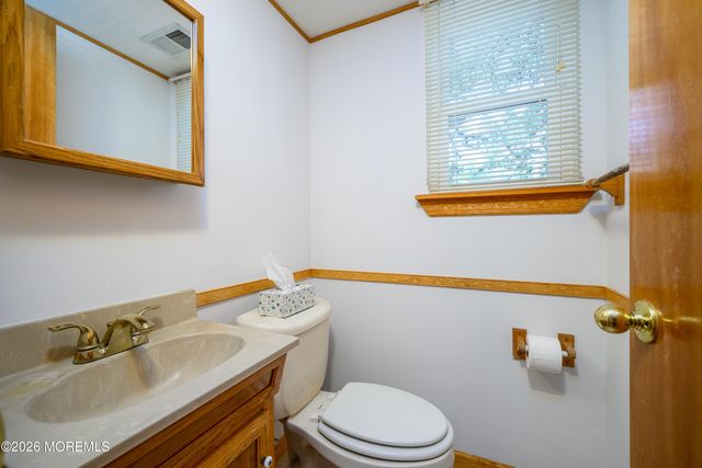 548 Michigan Avenue, Brick, NJ 08724