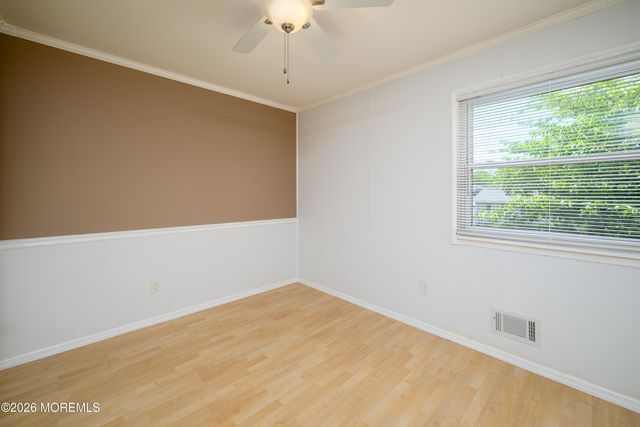 548 Michigan Avenue, Brick, NJ 08724