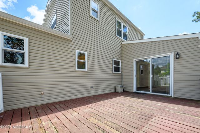 548 Michigan Avenue, Brick, NJ 08724