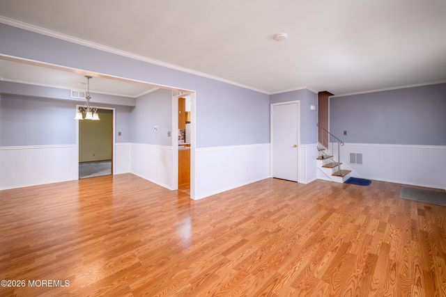 548 Michigan Avenue, Brick, NJ 08724